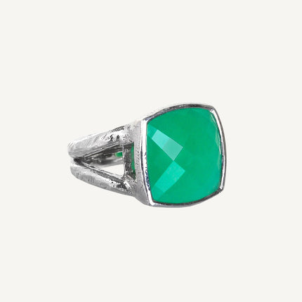 Chrysoprase Iris Ring