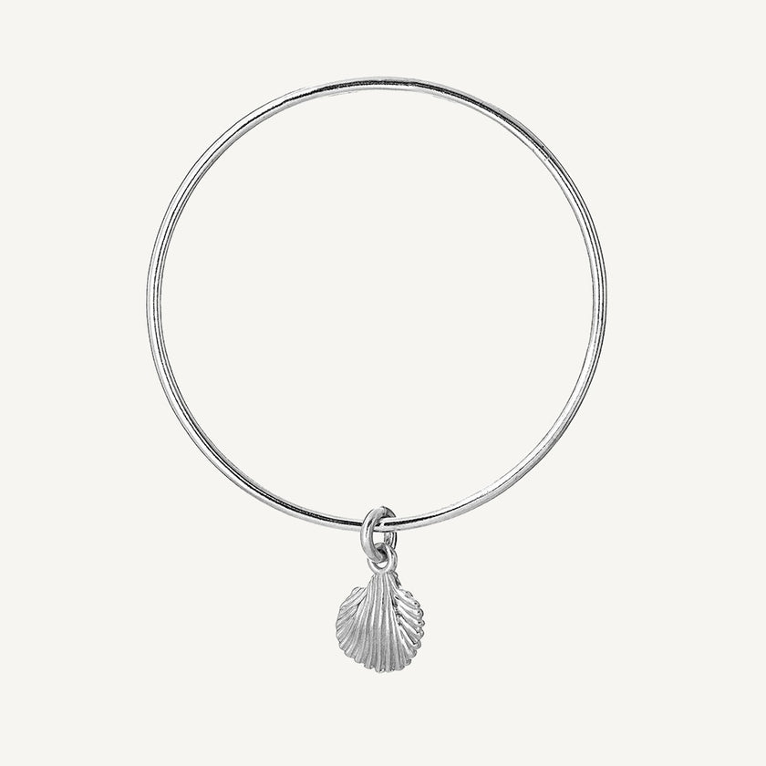 2.5mm Sea Shell Charm Classic Bangle