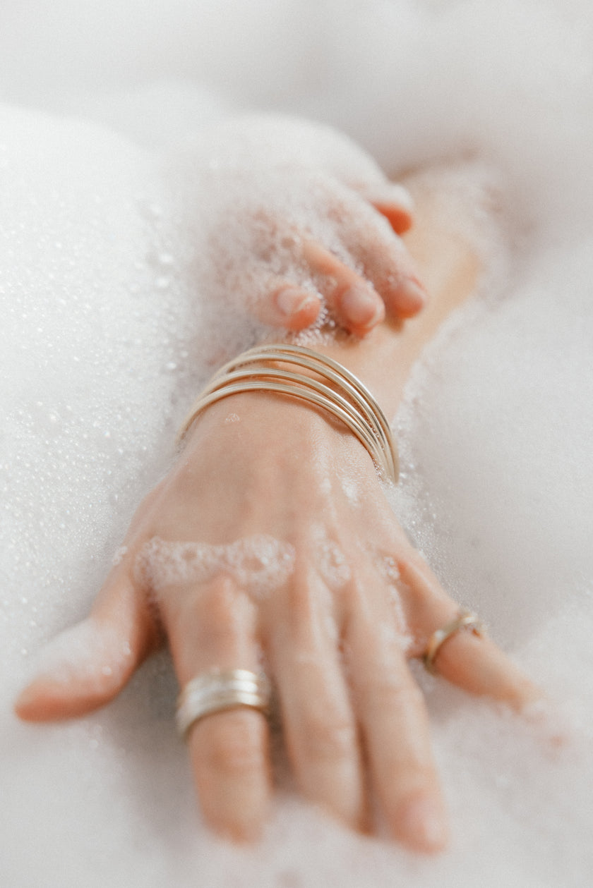 9 Carat Solid Gold 2.5mm Classic Bangle