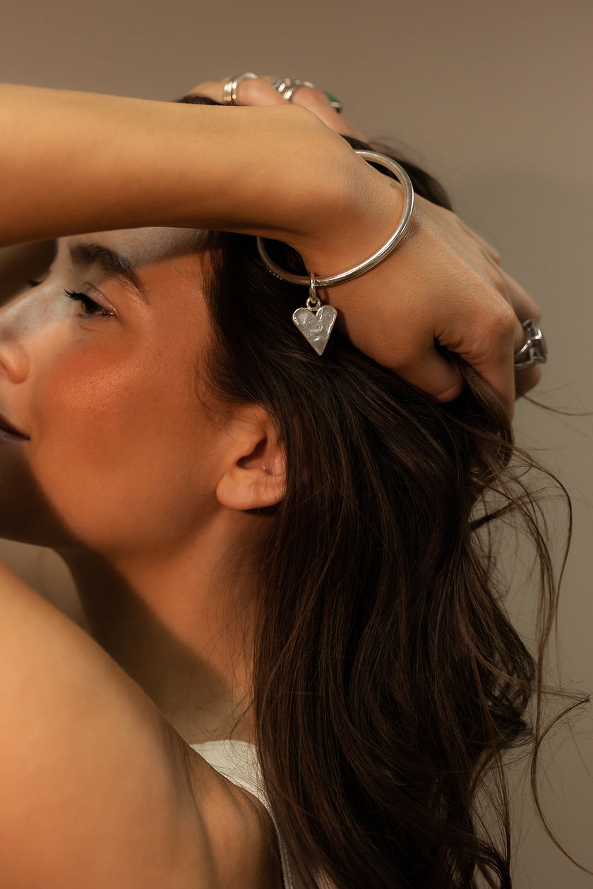 4mm Heart Charm Classic Bangle