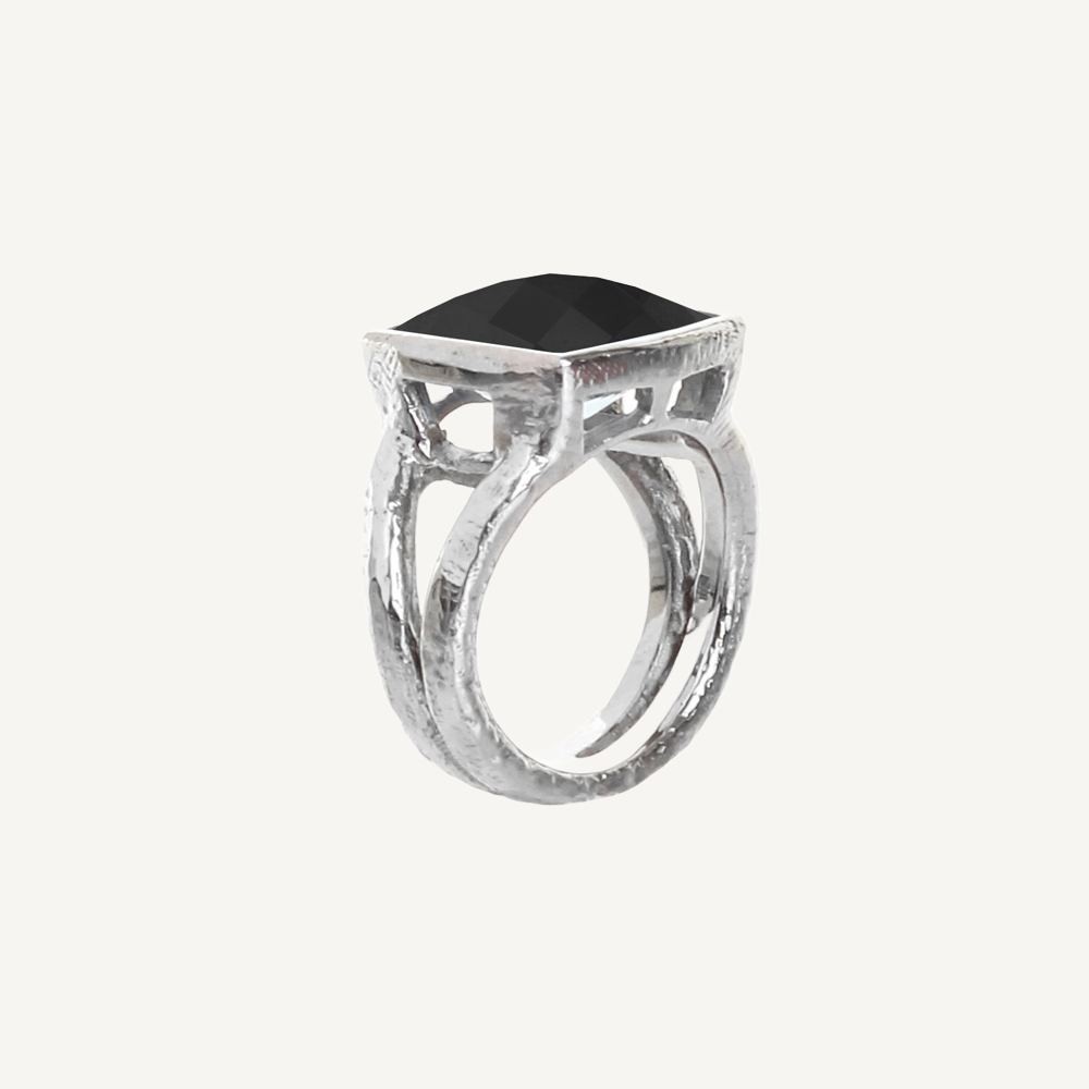 Black Onyx Iris Ring