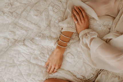 4mm Heart Charm Classic Bangle