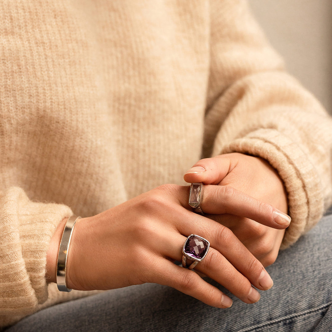 Amethyst Iris Ring