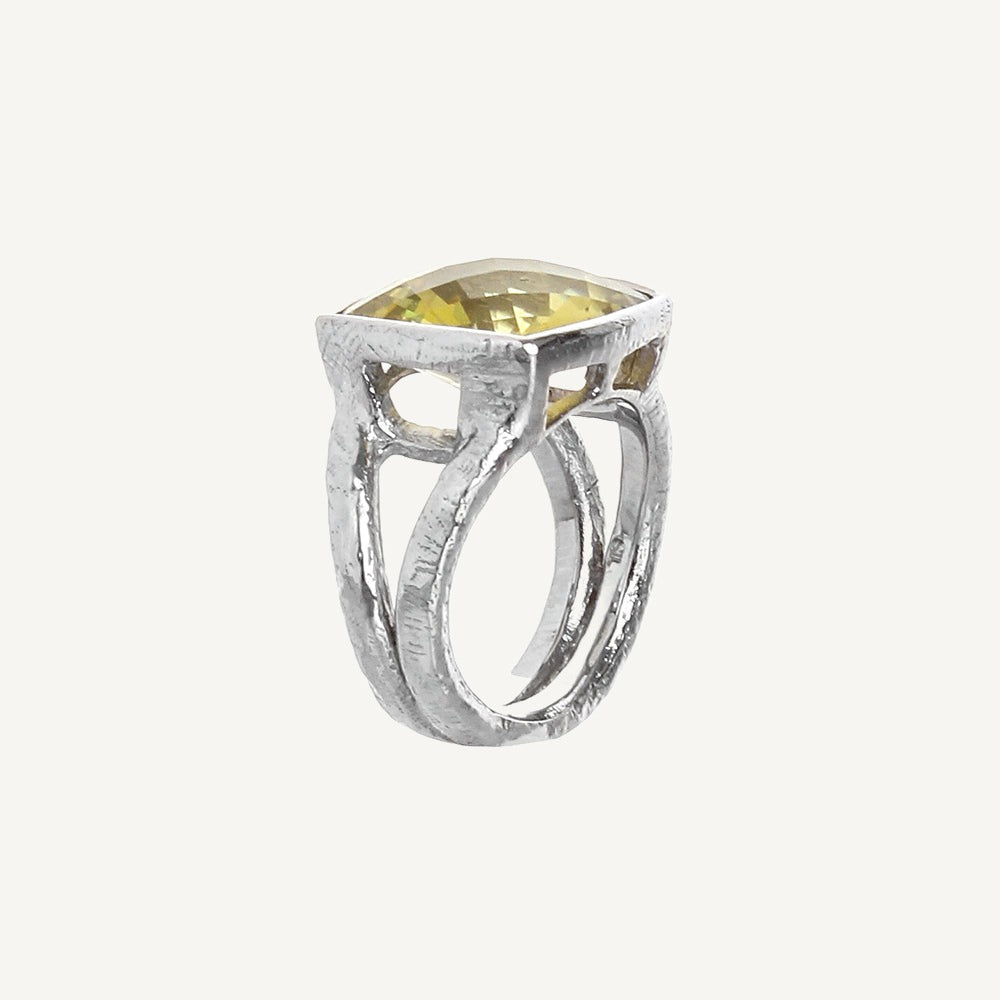 Lemon Quartz Iris Ring